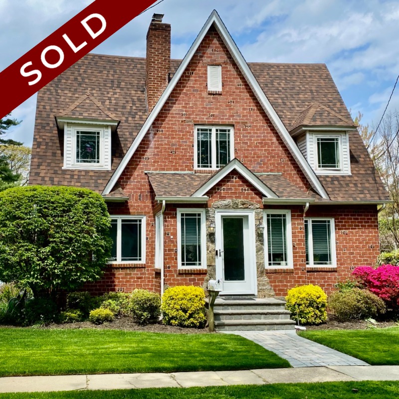 65 Mayfair Avenue House